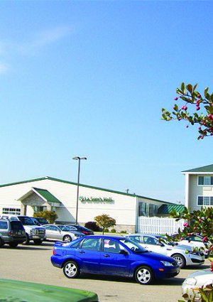 la_sures_parking_lot